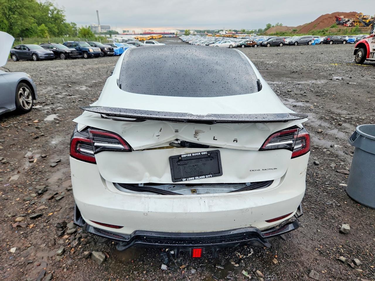 2021 Tesla Model 3 - zdjęcie 6