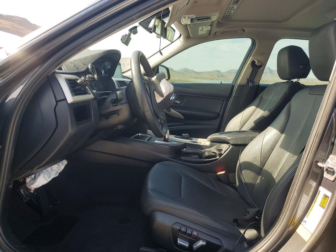 2016 BMW 320 I - zdjęcie 7