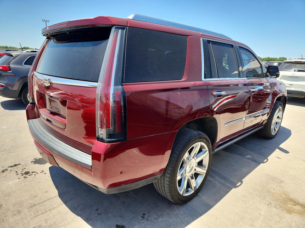 2017 Cadillac Escalade Premium Luxury - zdjęcie 3