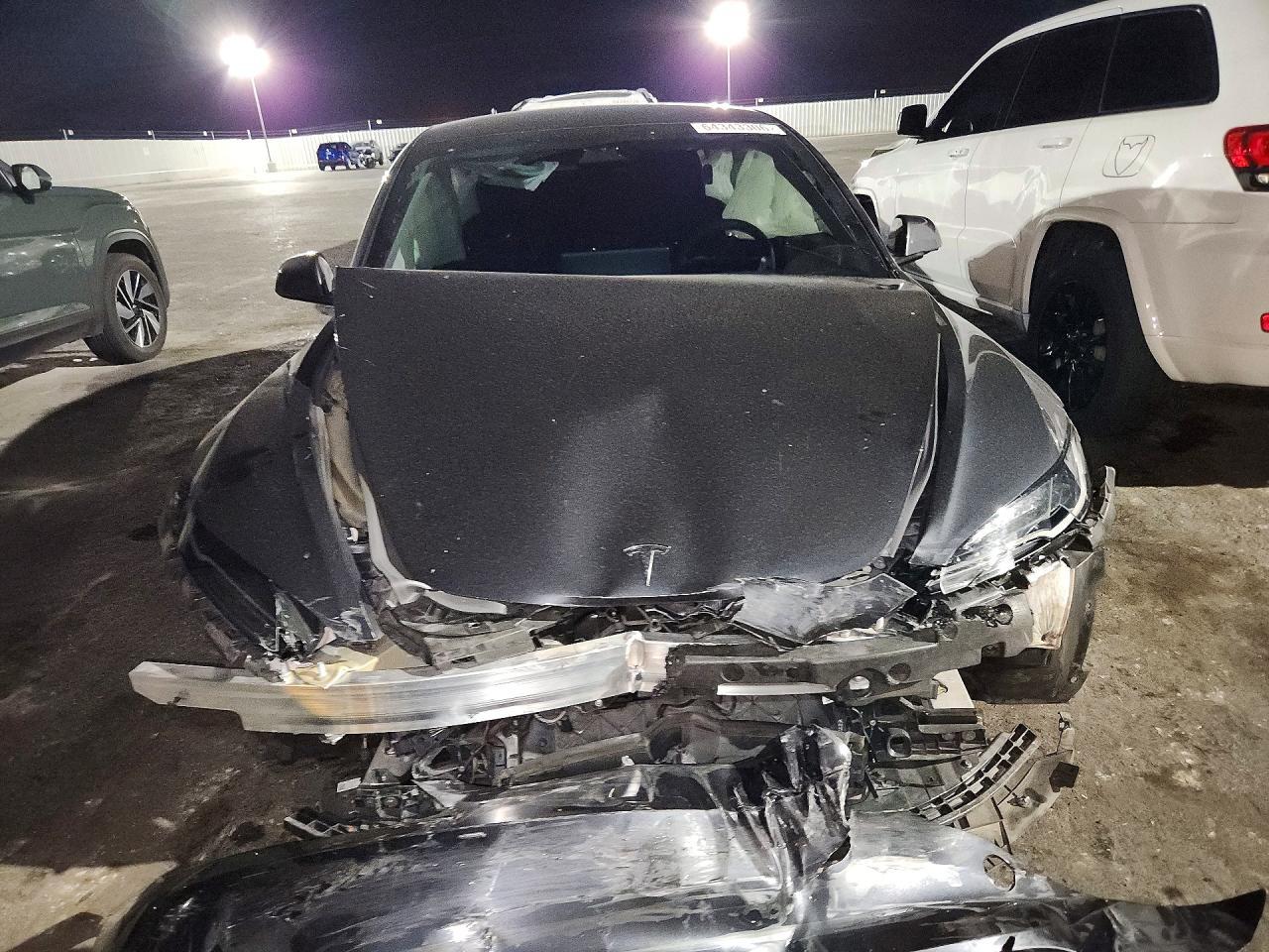 2024 Tesla Model 3 - zdjęcie 5