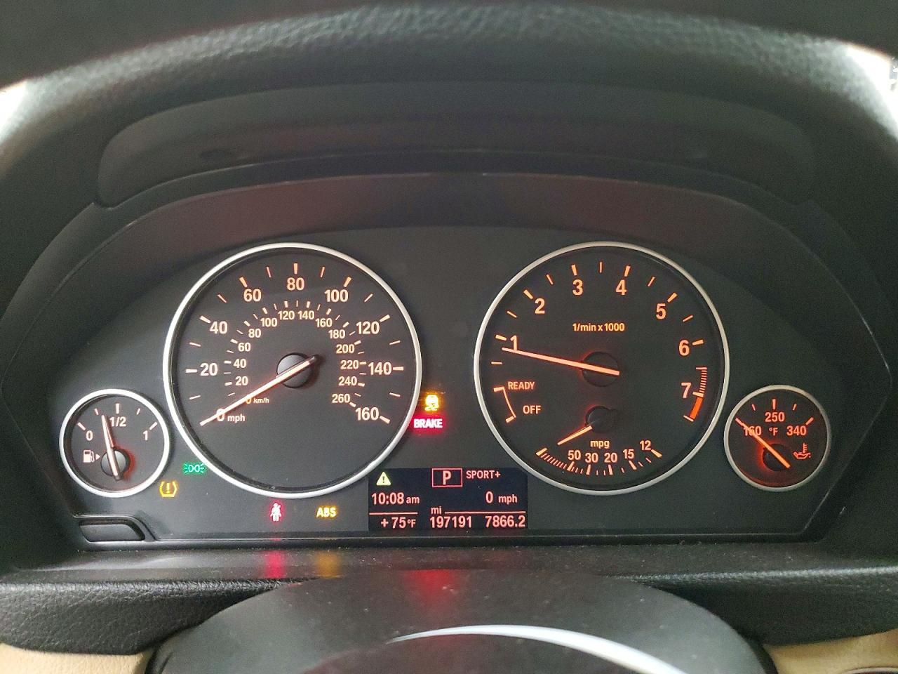 2014 BMW 320 I - zdjęcie 9