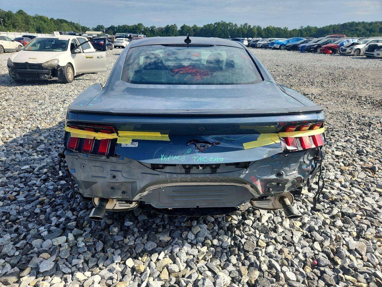 2026 Ford Mustang - zdjęcie 6