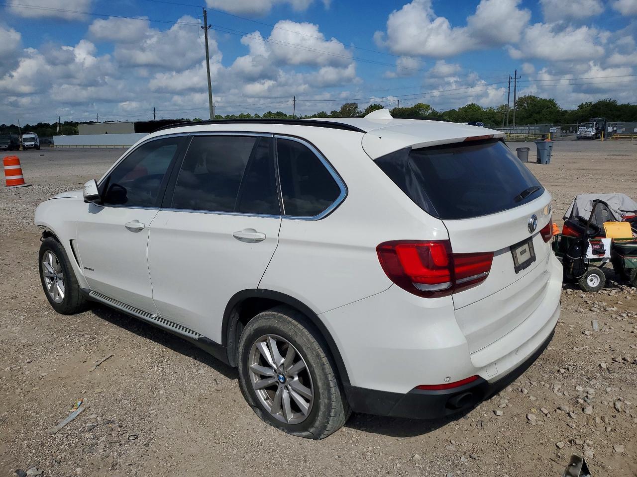 2015 BMW X5 xDrive35D - zdjęcie 2