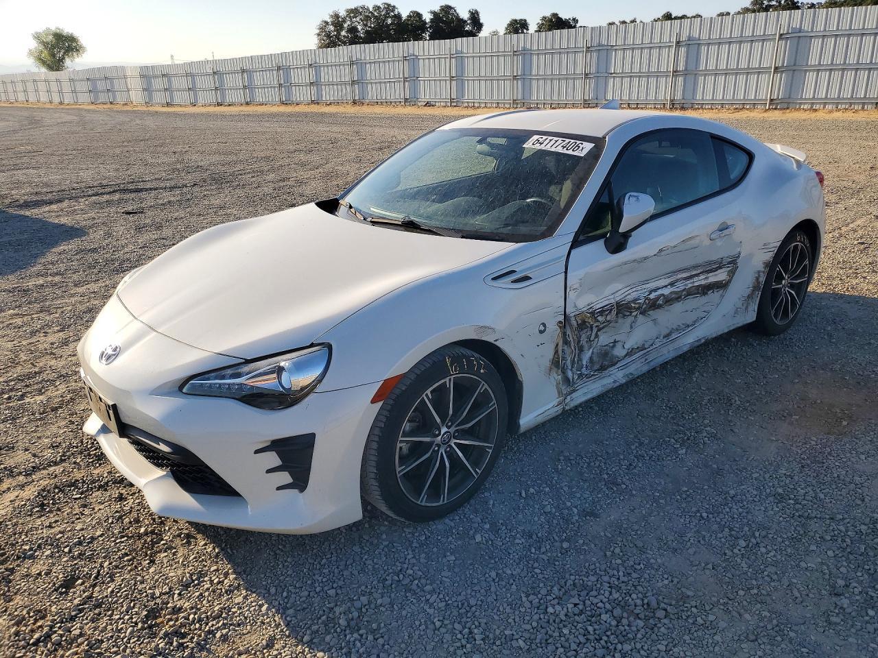 2017 Toyota 86 Base - zdjęcie główne