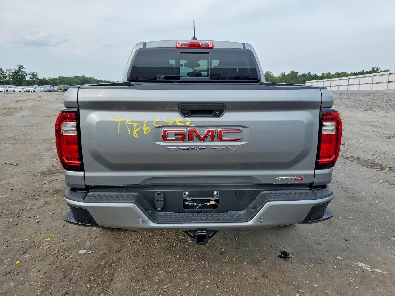 2026 GMC Canyon At4 - zdjęcie 6