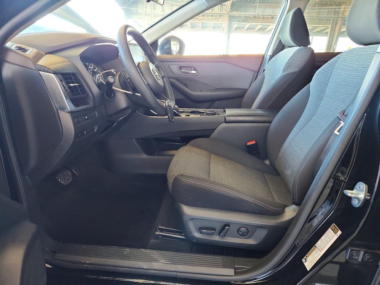 2023 Nissan Rogue Sv - zdjęcie 7