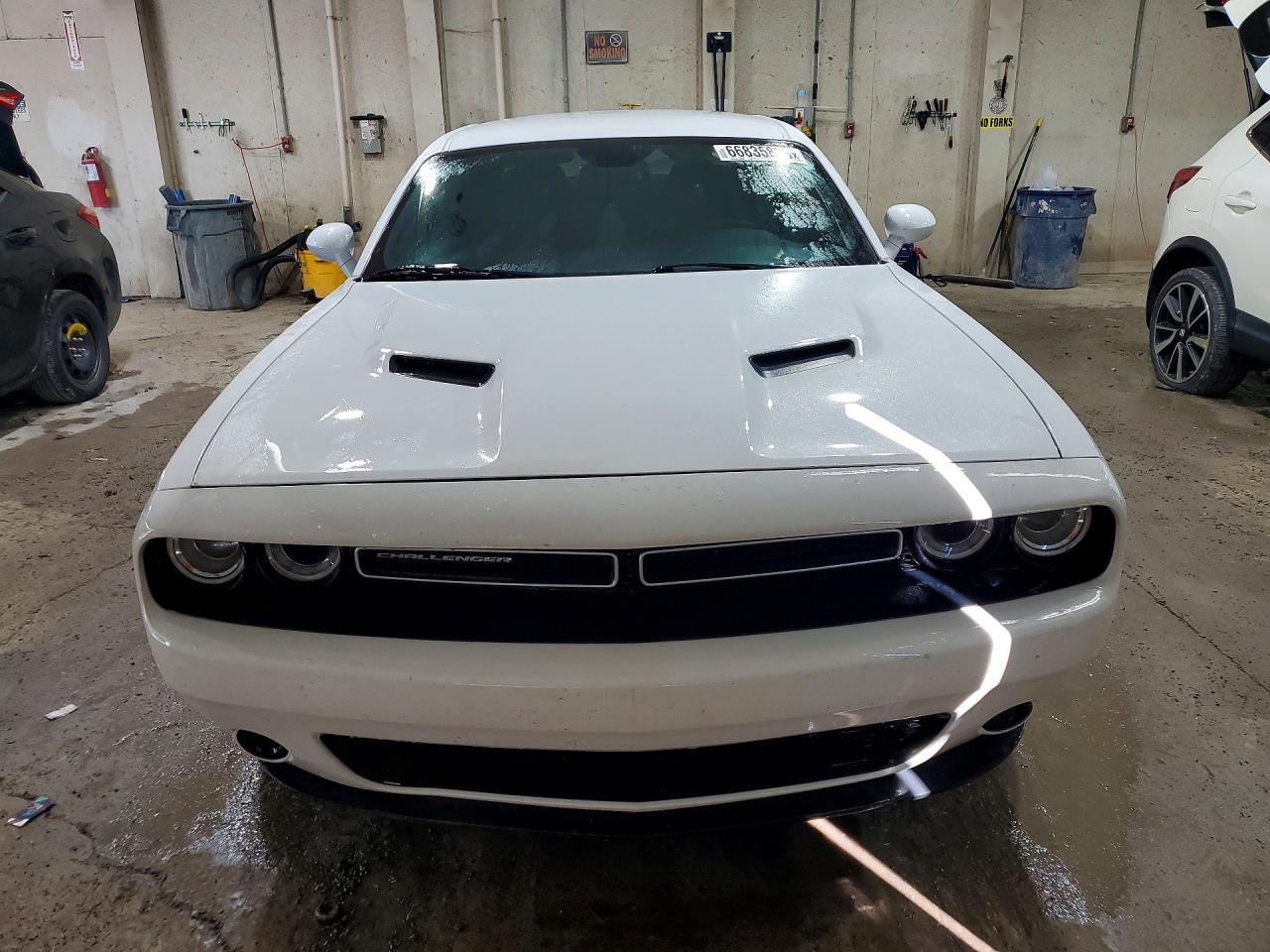 2019 Dodge Challenger Sxt - zdjęcie 5