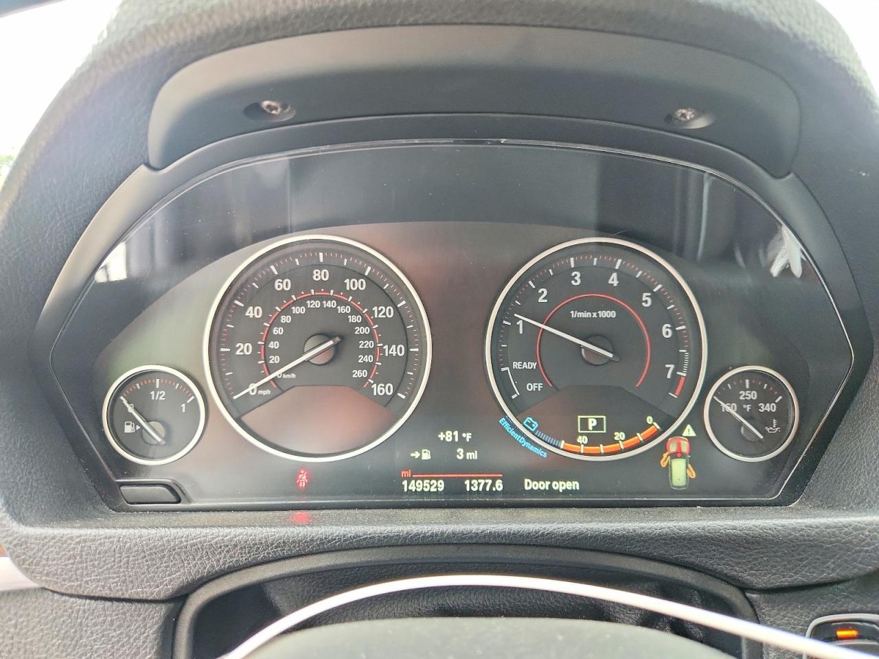 2018 BMW Seria 3 330i - zdjęcie 9