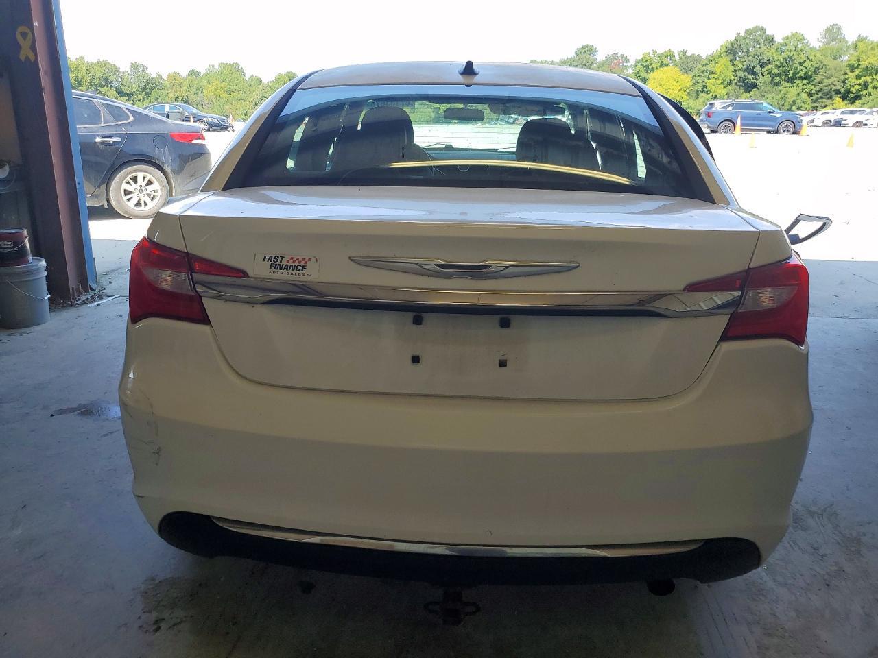 2013 Chrysler 200 Lx - zdjęcie 6