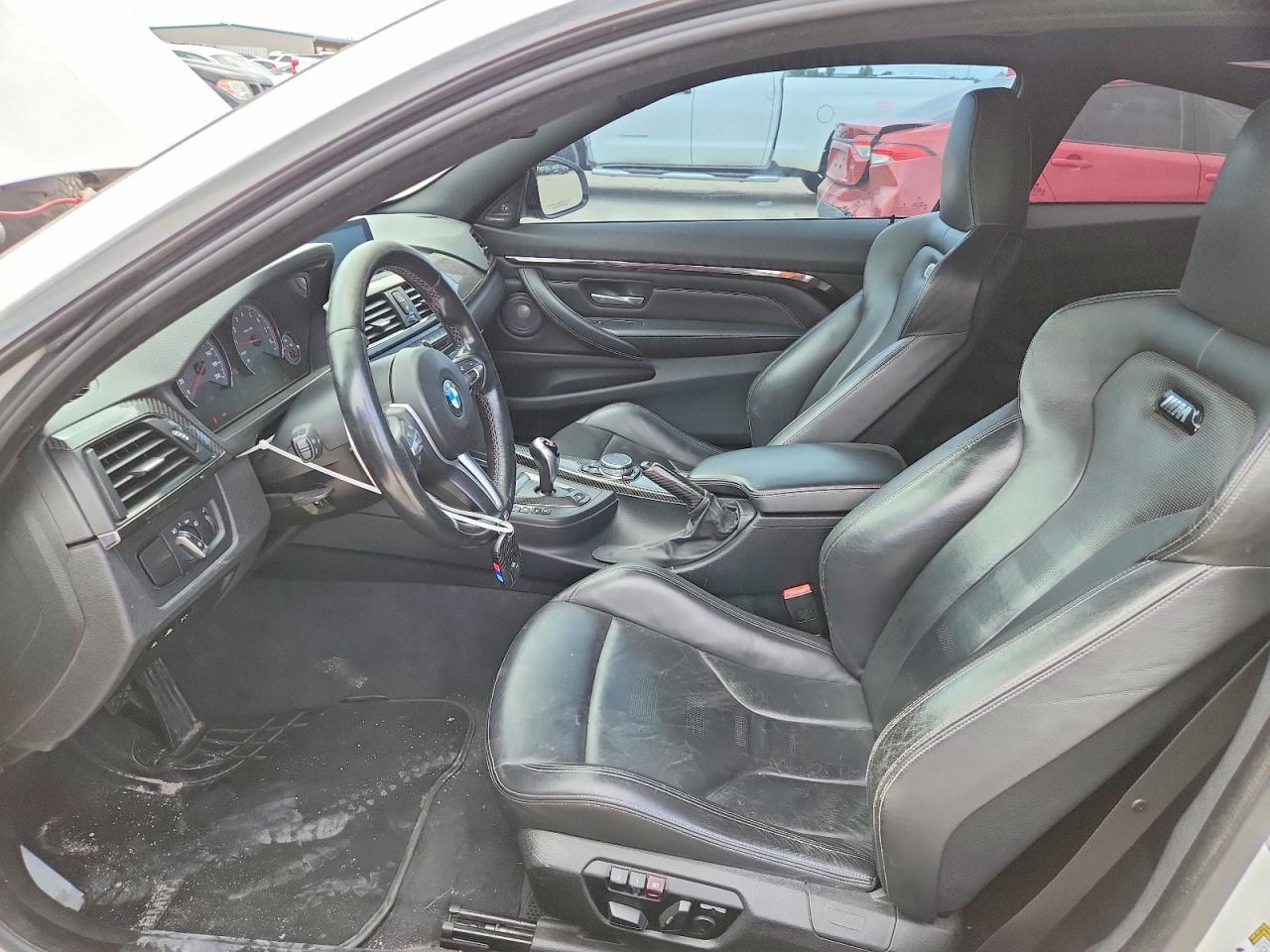 2015 BMW M4 - zdjęcie 7
