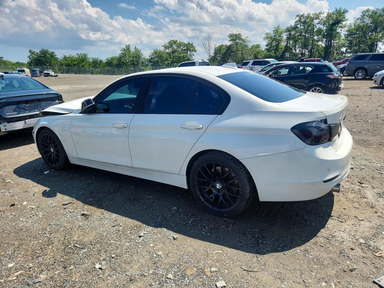 2014 BMW Seria 3 335i - zdjęcie 2