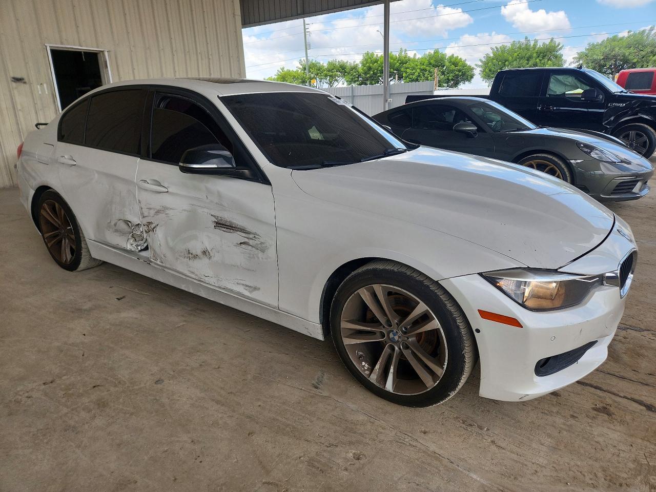 2015 BMW 328 I - zdjęcie 4
