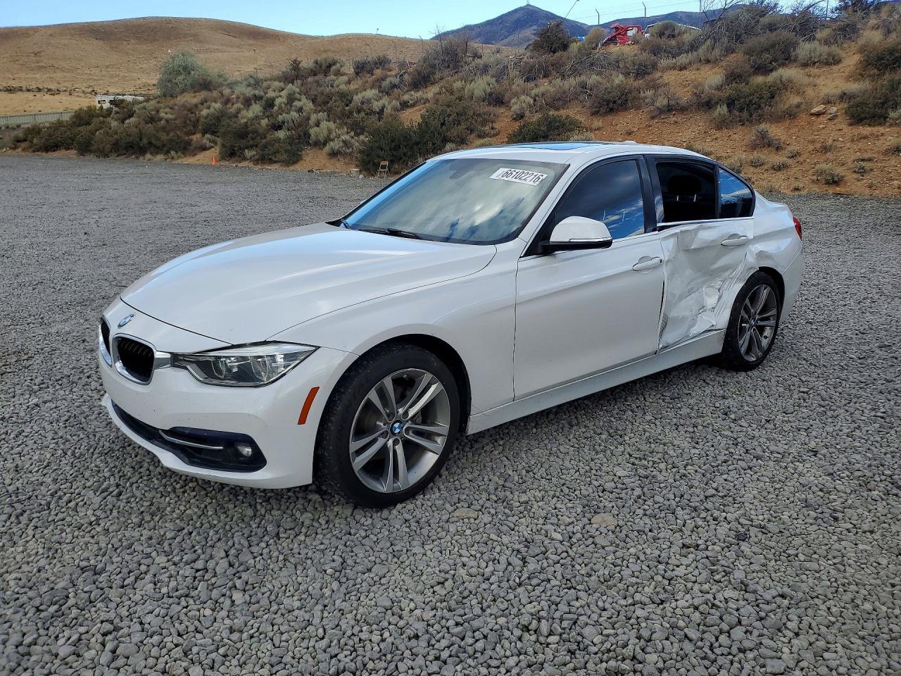2018 BMW 330 I - zdjęcie główne