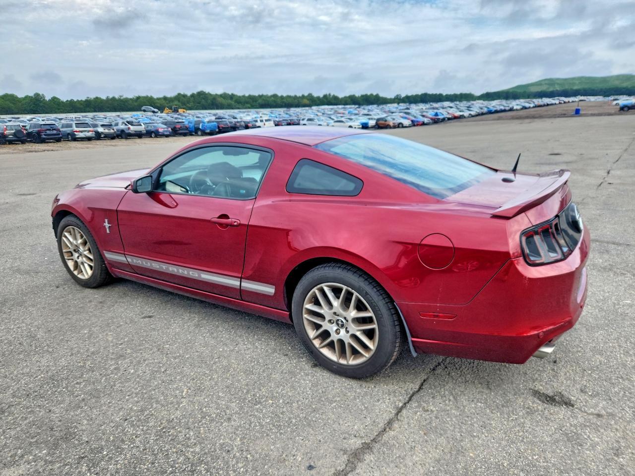 2014 Ford Mustang - zdjęcie 2