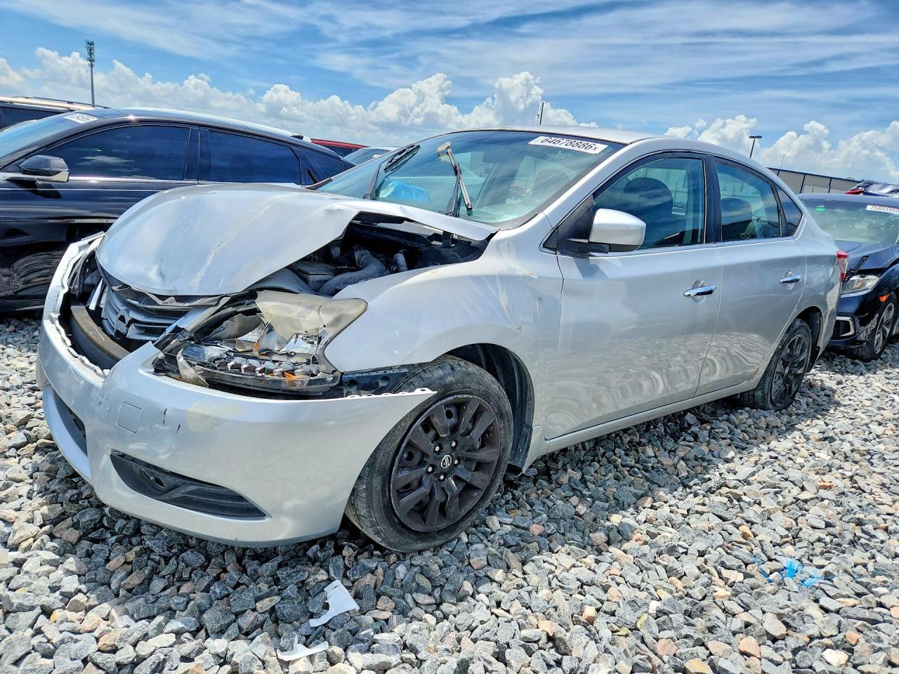 2014 Nissan Sentra S - zdjęcie główne
