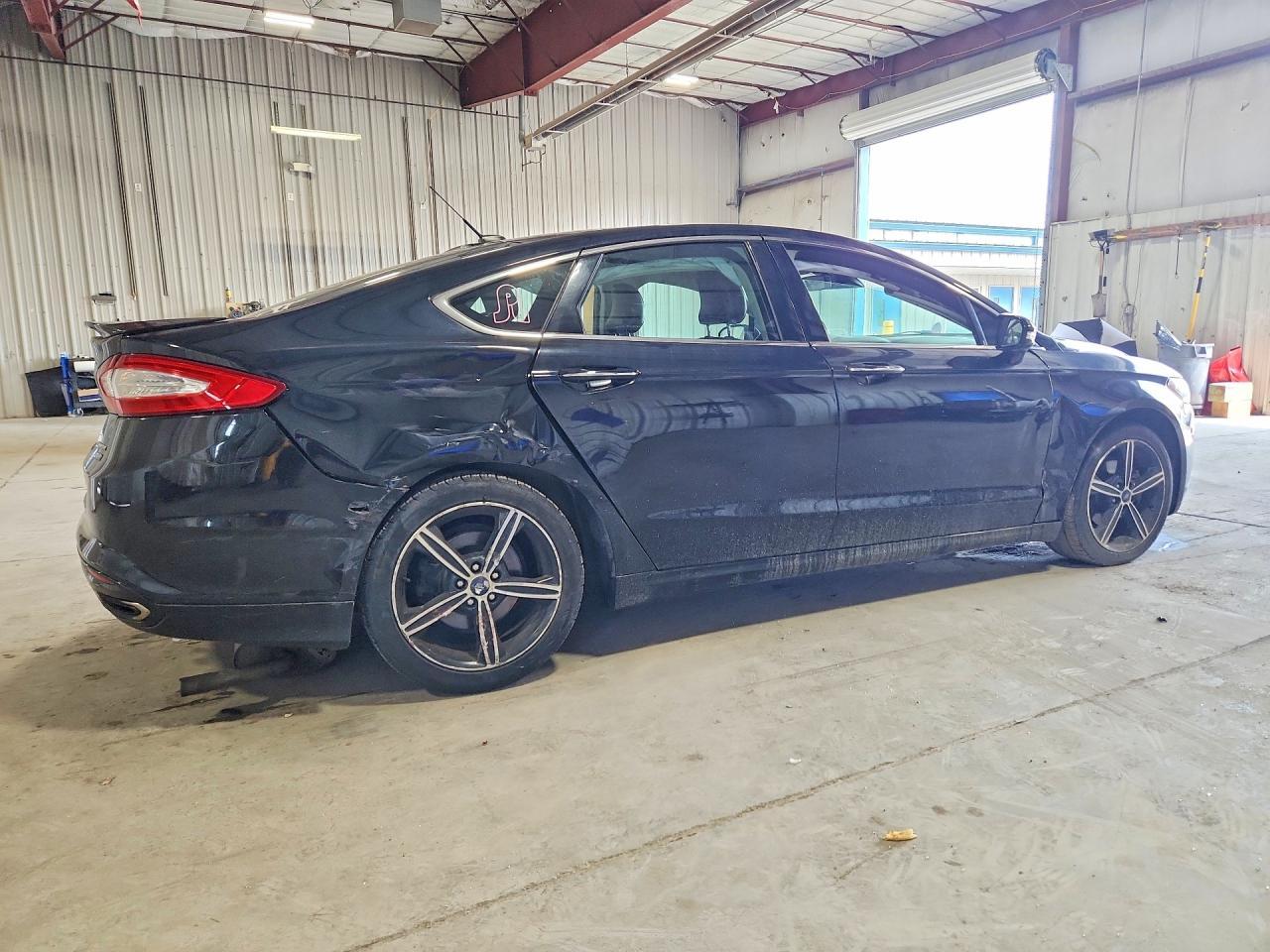 2016 Ford Fusion Titanium - zdjęcie 3
