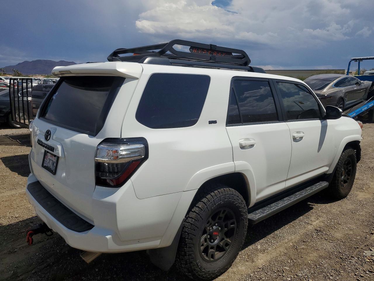 2017 Toyota 4Runner Sr5 - zdjęcie 3