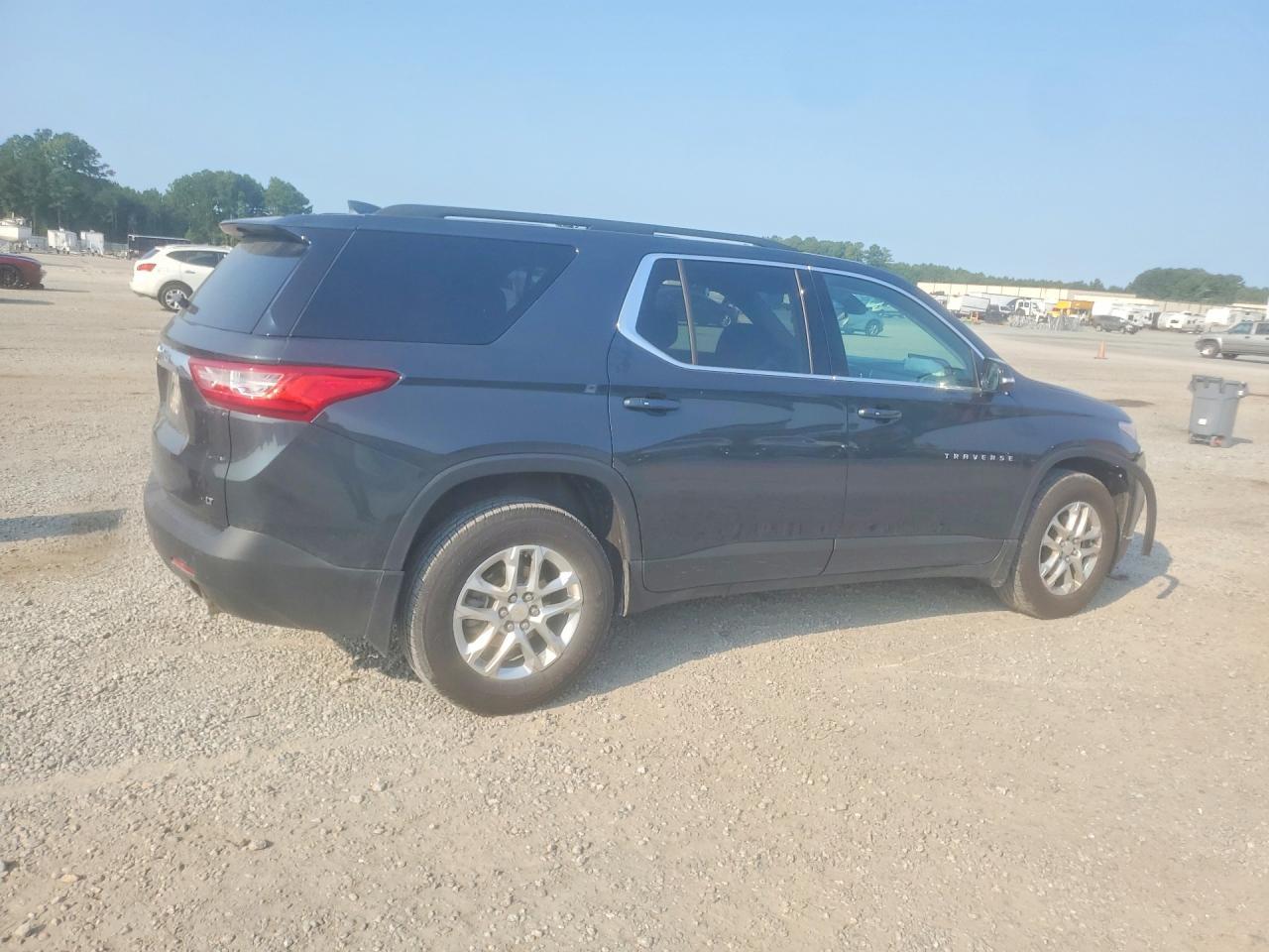 2020 Chevrolet Traverse Lt - zdjęcie 3