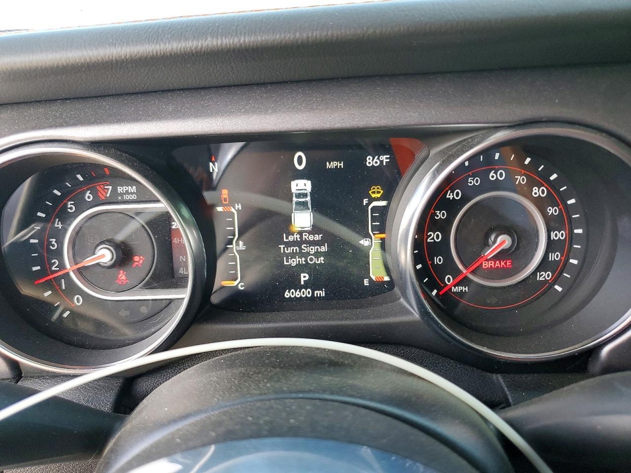 2021 Jeep Gladiator Mojave - zdjęcie 9