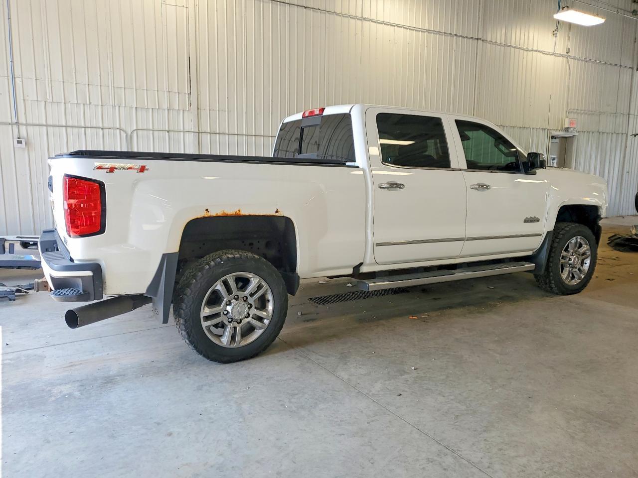 2016 Chevrolet Silverado K2500 High Country - zdjęcie 3