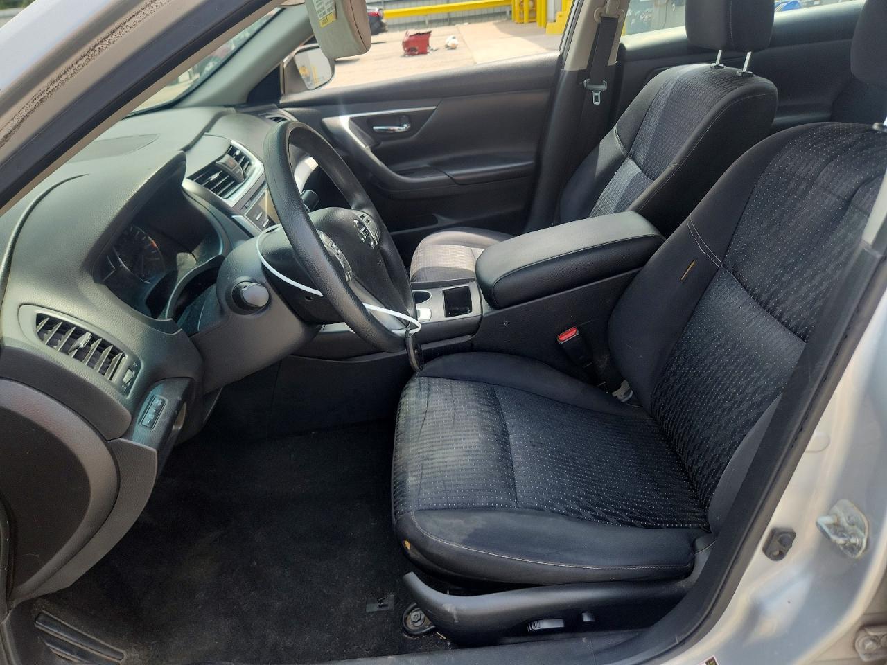 2016 Nissan Altima 4D 2Wd - zdjęcie 7
