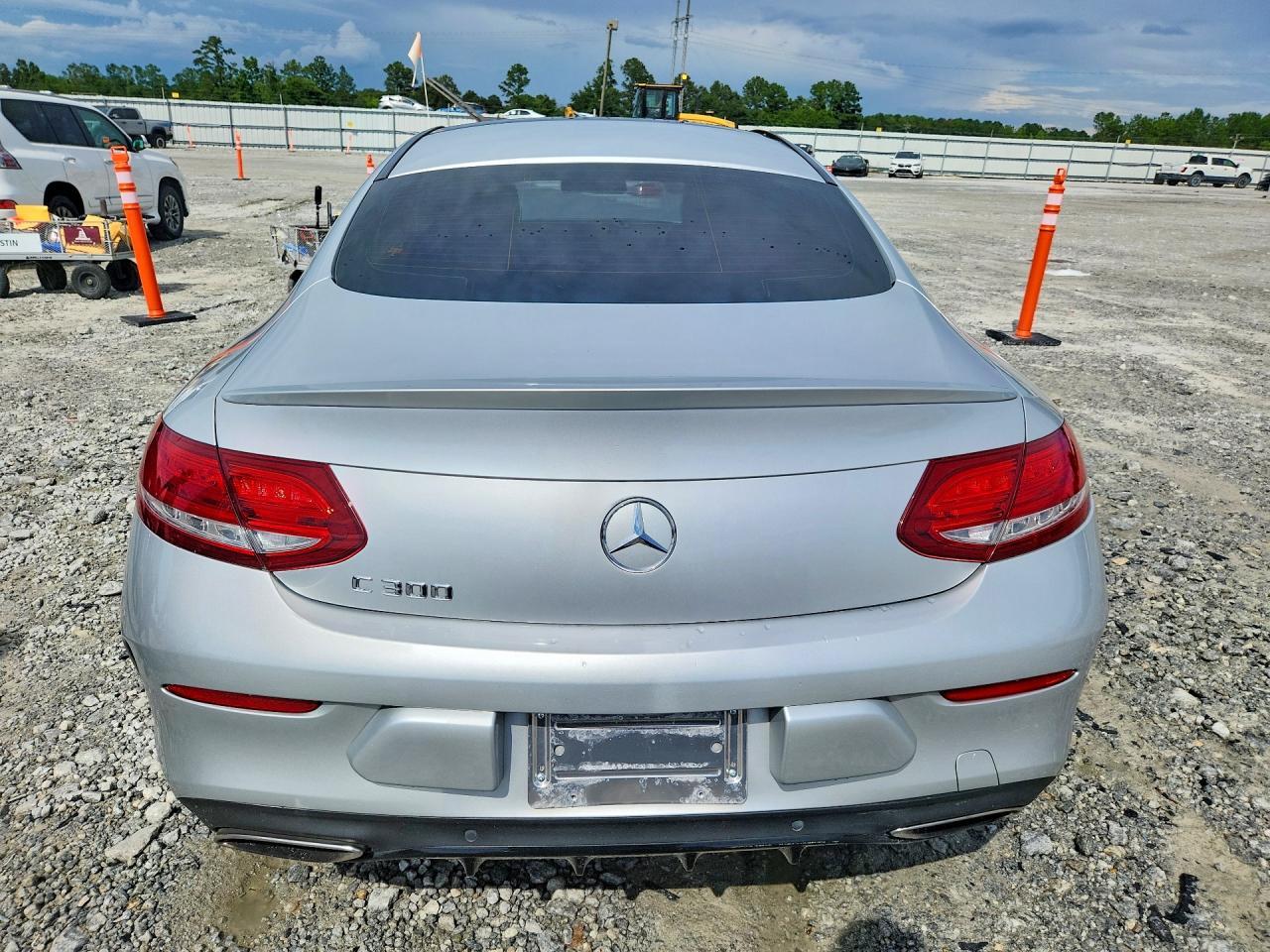 2017 Mercedes-Benz C 300 - zdjęcie 6