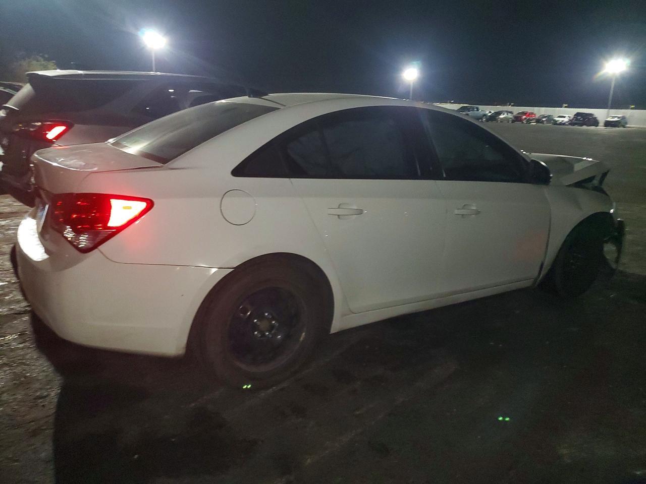 2014 Chevrolet Cruze Ls - zdjęcie 3