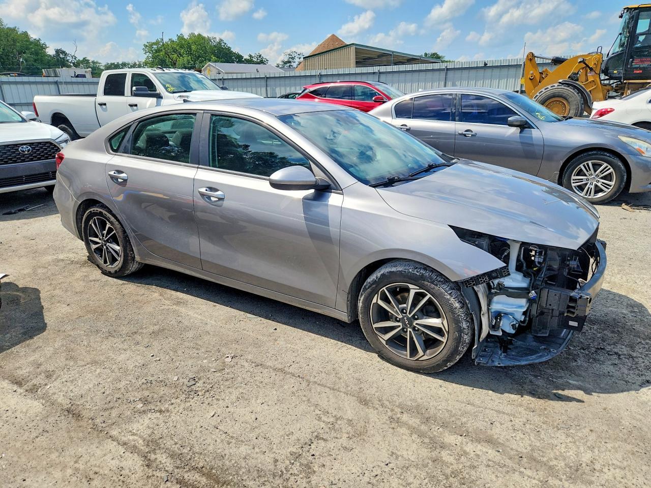 2023 Kia Forte Lxs - zdjęcie 4