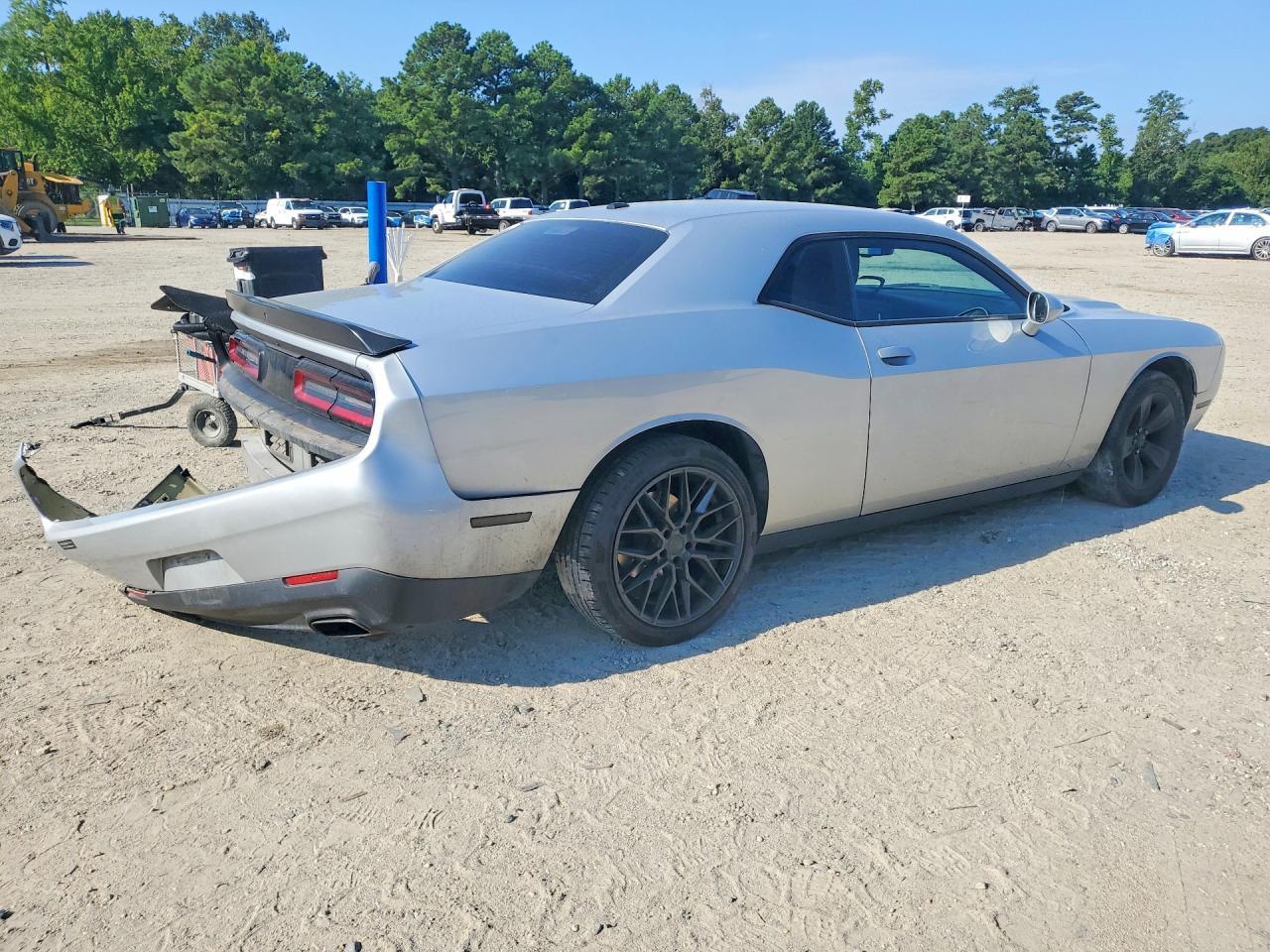 2023 Dodge Challenger Sxt - zdjęcie 3