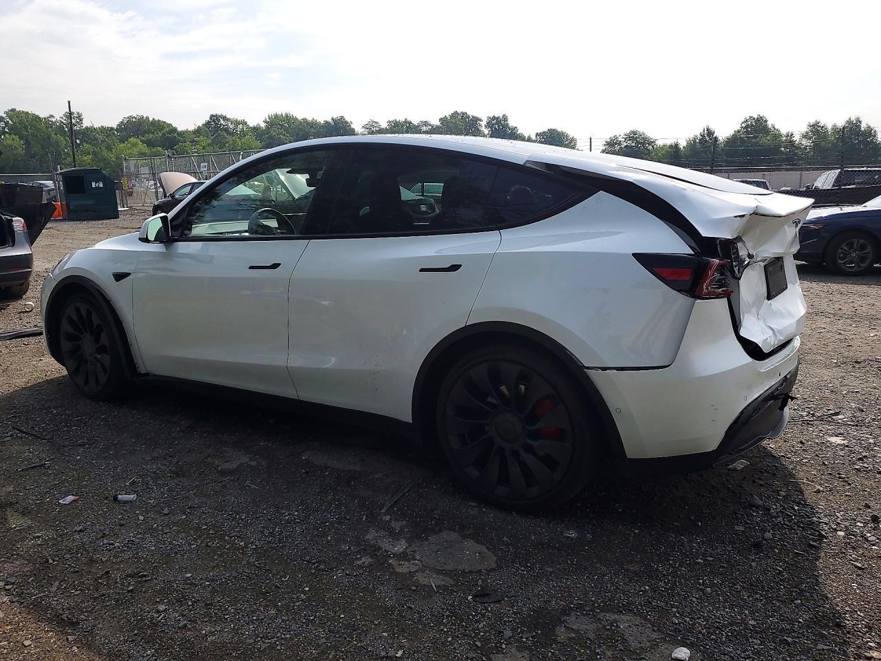 2022 Tesla Model Y - zdjęcie 2