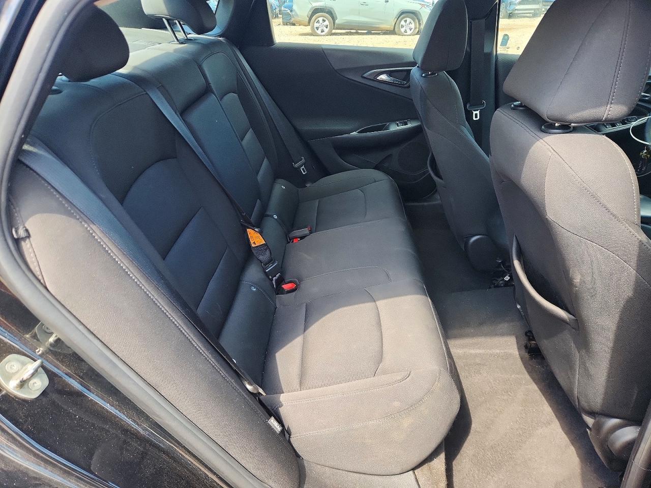 2018 Chevrolet Malibu Ls - zdjęcie 10