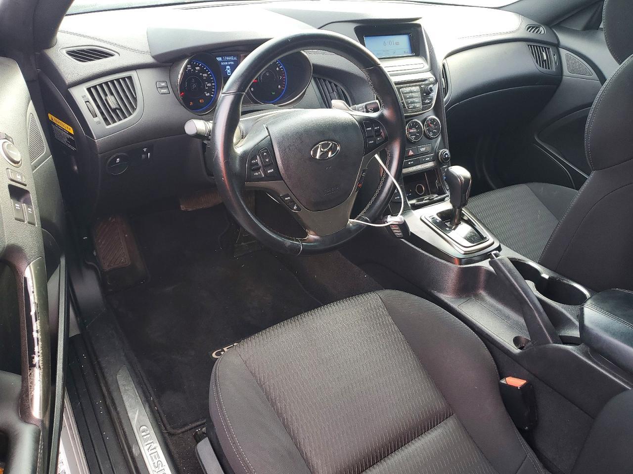 2014 Hyundai Genesis Coupe 2.0T - zdjęcie 8