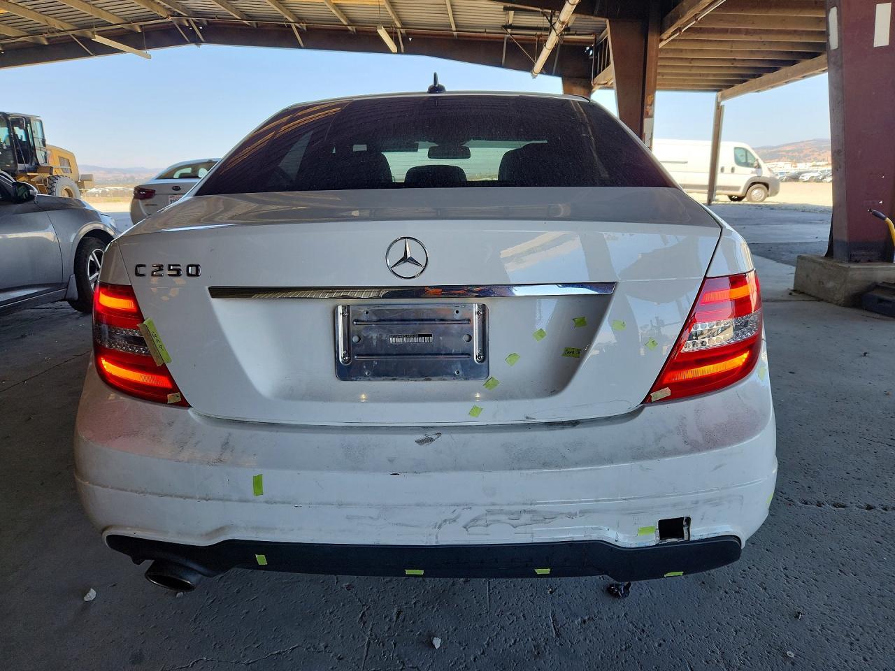 2014 Mercedes-Benz C 250 - zdjęcie 6