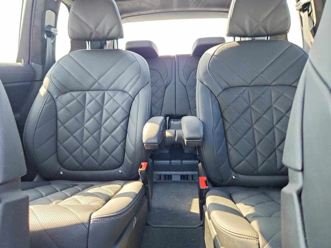 2024 BMW X7 xDrive40I - zdjęcie 10