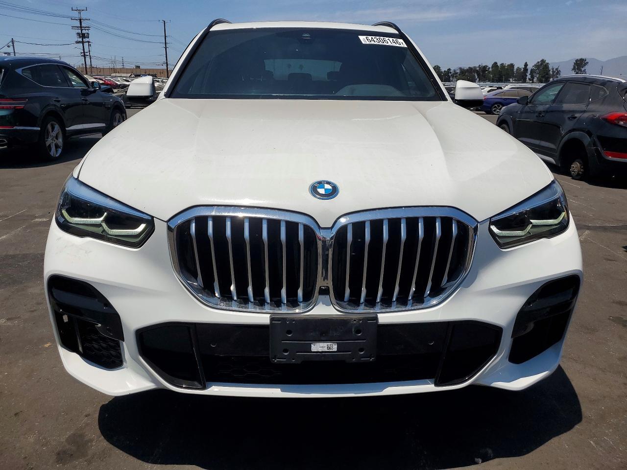 2023 BMW X5 xDrive45E - zdjęcie 5