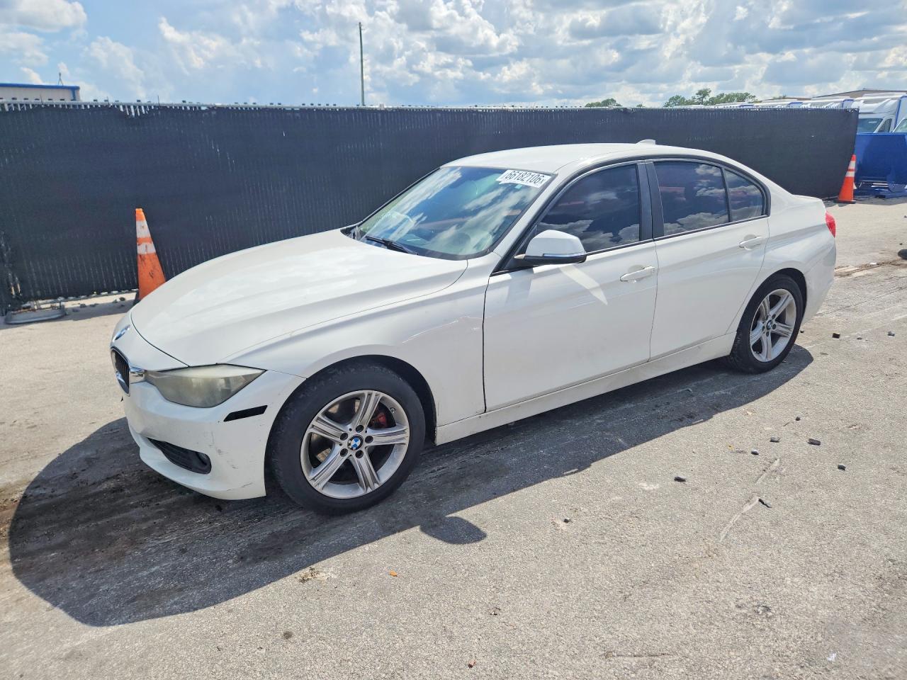 2015 BMW 320 I - zdjęcie główne