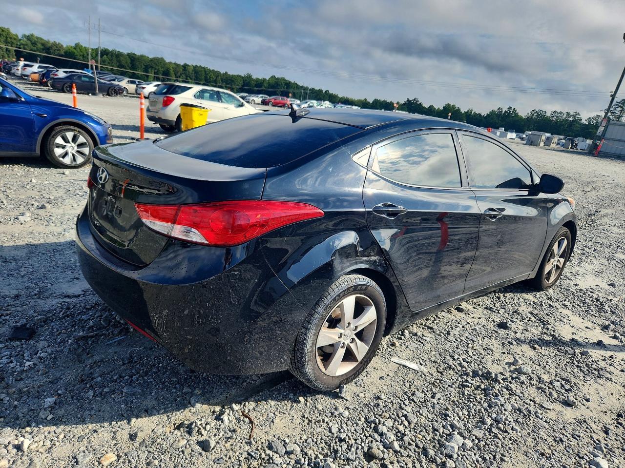 2013 Hyundai Elantra Gls - zdjęcie 3