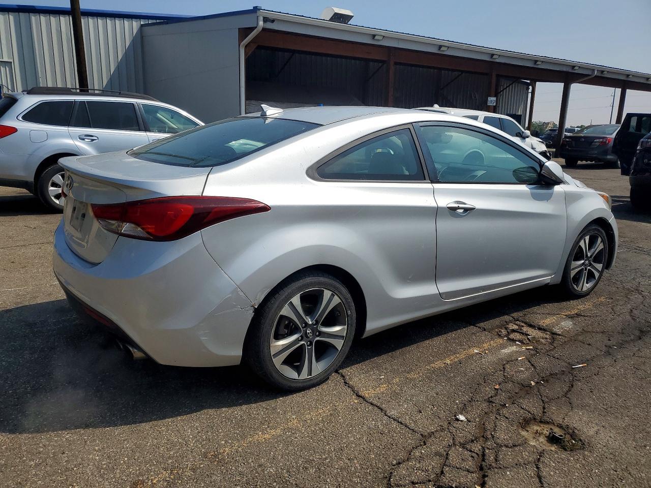2014 Hyundai Elantra Coupe Base - zdjęcie 3