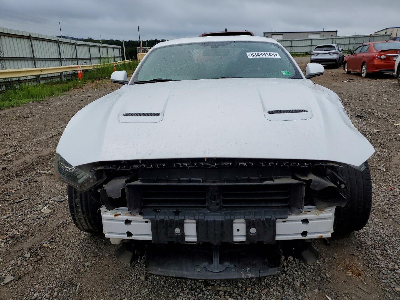 2019 Ford Mustang - zdjęcie 5