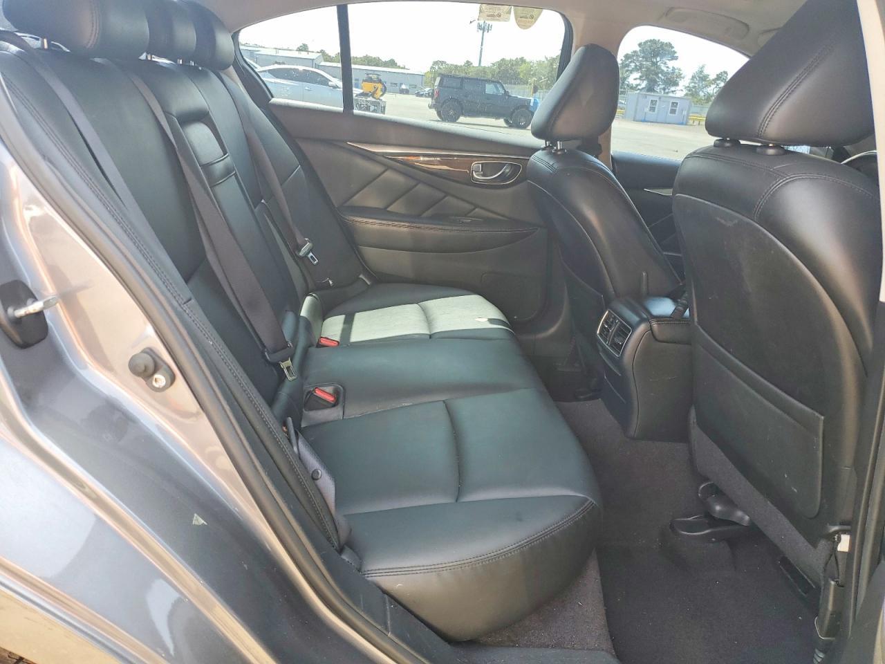 2018 Infiniti Q50 3.0T Luxe - zdjęcie 10