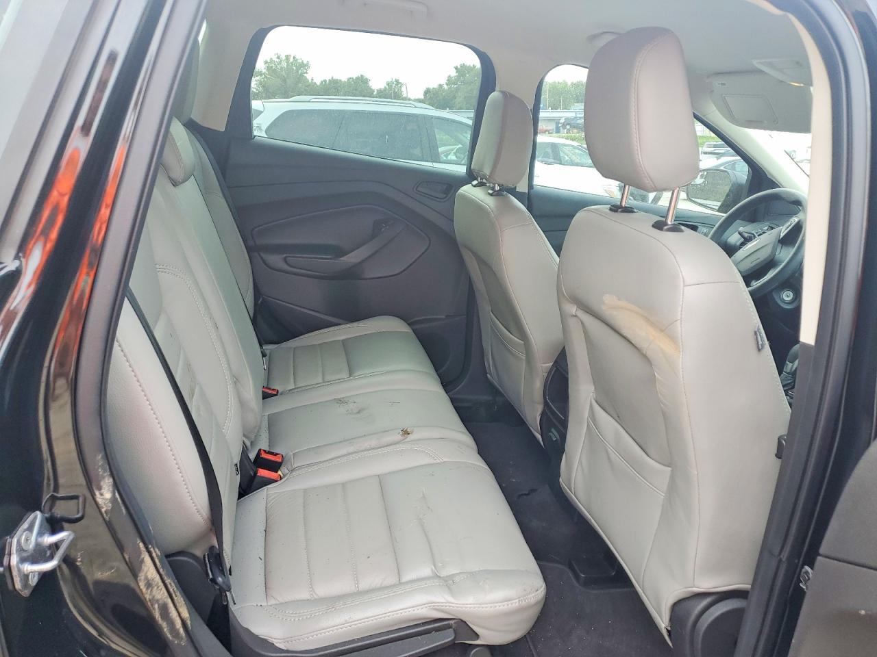 2018 Ford Escape S - zdjęcie 10