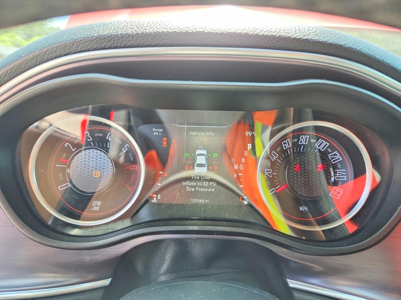 2018 Dodge Challenger R/T - zdjęcie 9