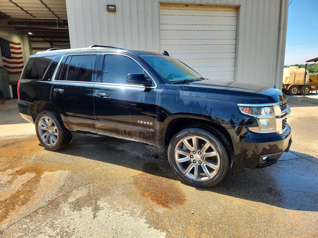 2019 Chevrolet Tahoe C1500 Lt - zdjęcie 4