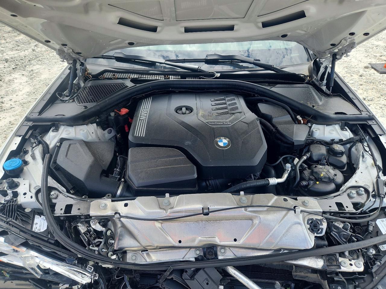 2024 BMW 330I - zdjęcie 11