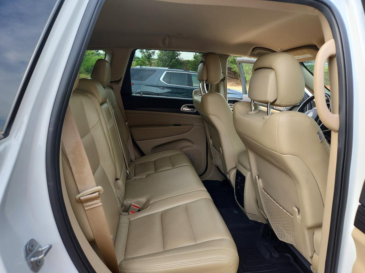 2019 Jeep Grand Cherokee Laredo - zdjęcie 10