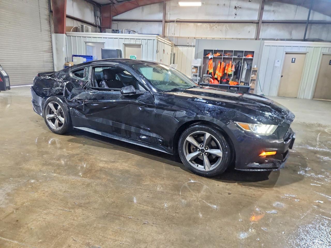2016 Ford Mustang - zdjęcie 4