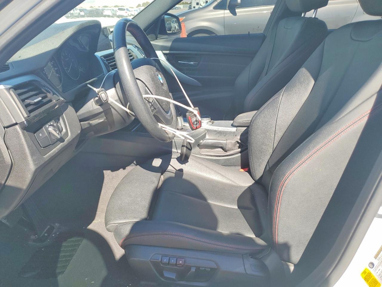 2014 BMW 328 I - zdjęcie 7