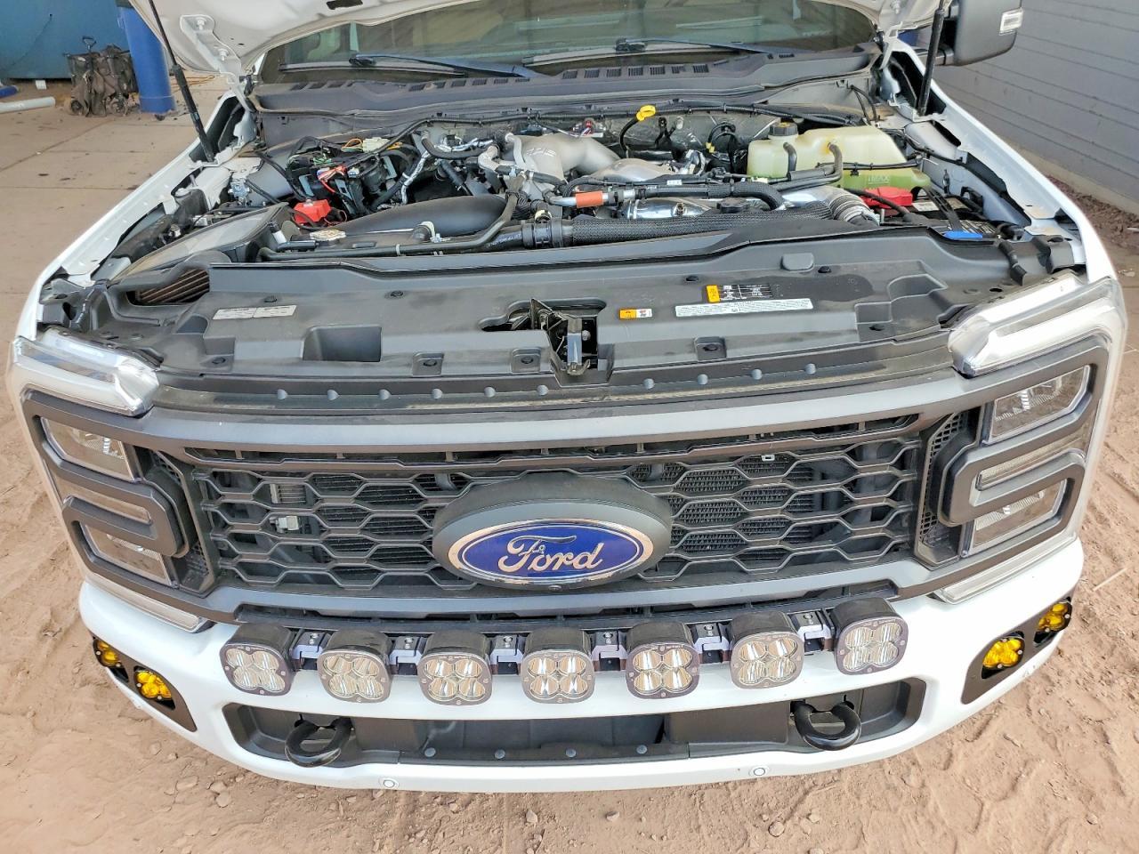 2023 Ford F-250 Supe - zdjęcie 11