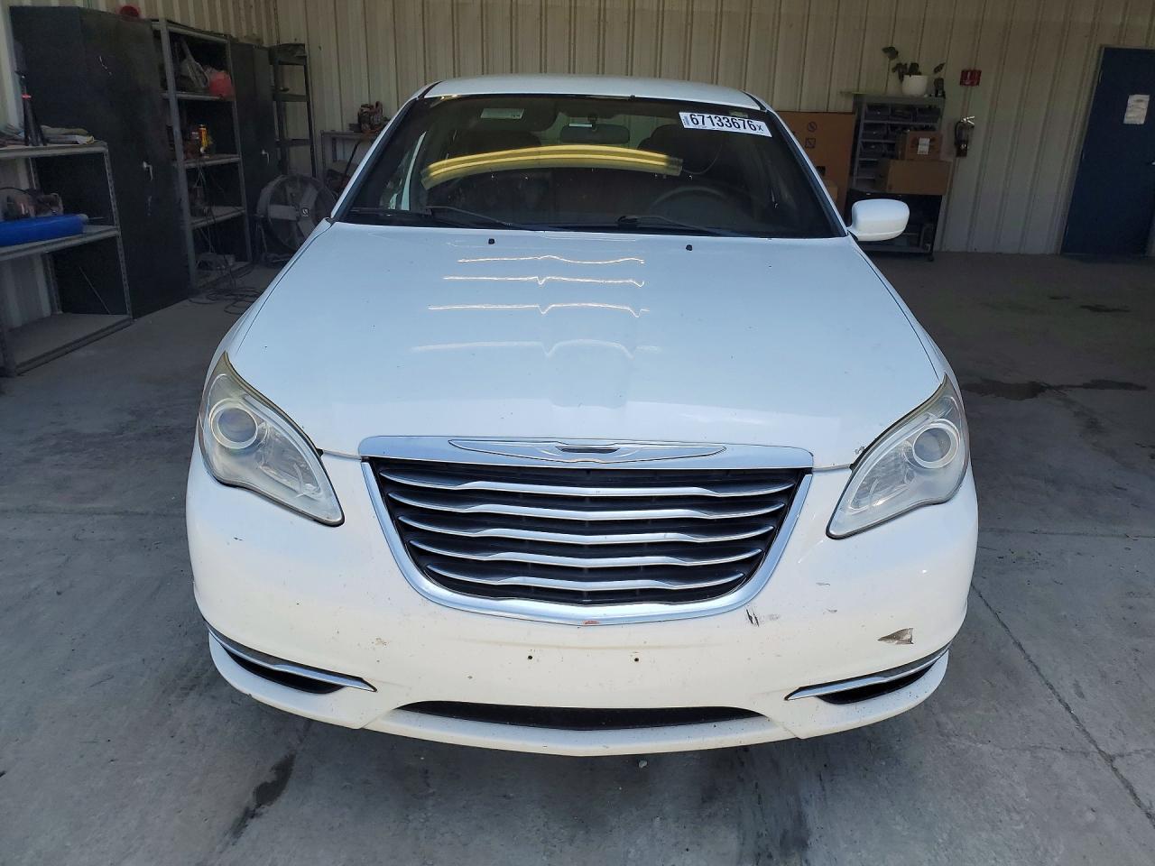 2013 Chrysler 200 Lx - zdjęcie 5