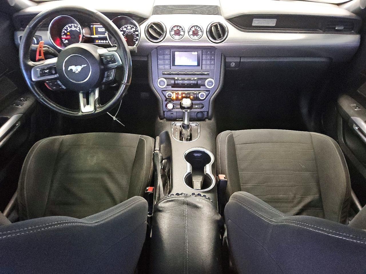 2015 Ford Mustang - zdjęcie 8